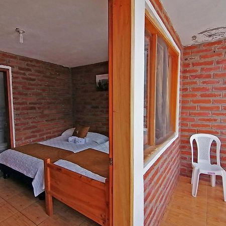 Lagoon Hotel Chugchilan Экстерьер фото