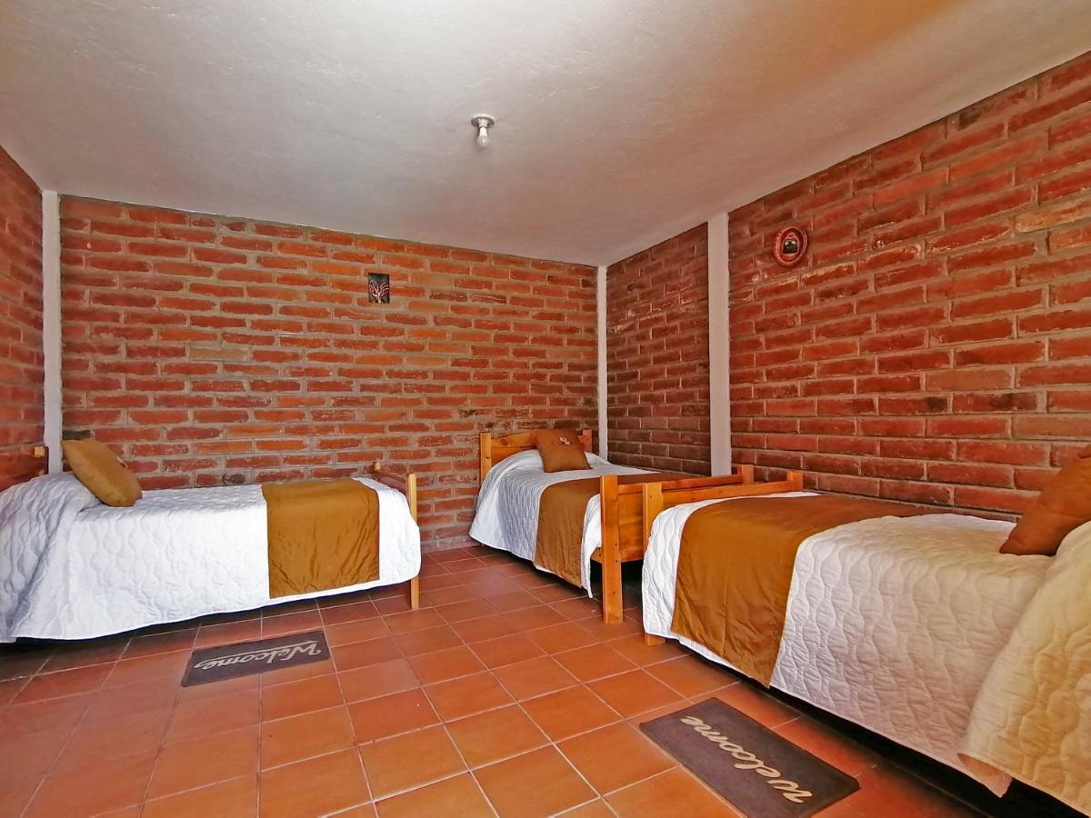 Lagoon Hotel Chugchilan Экстерьер фото