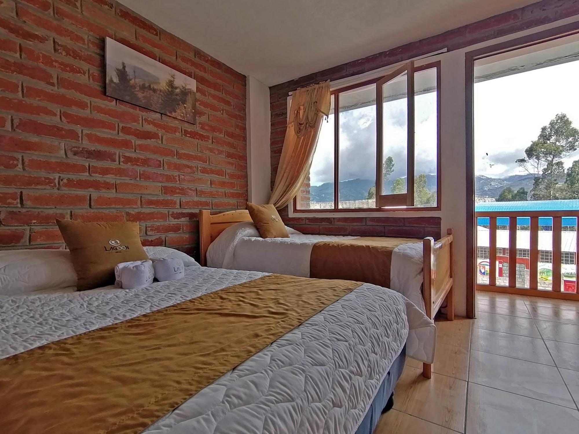 Lagoon Hotel Chugchilan Экстерьер фото