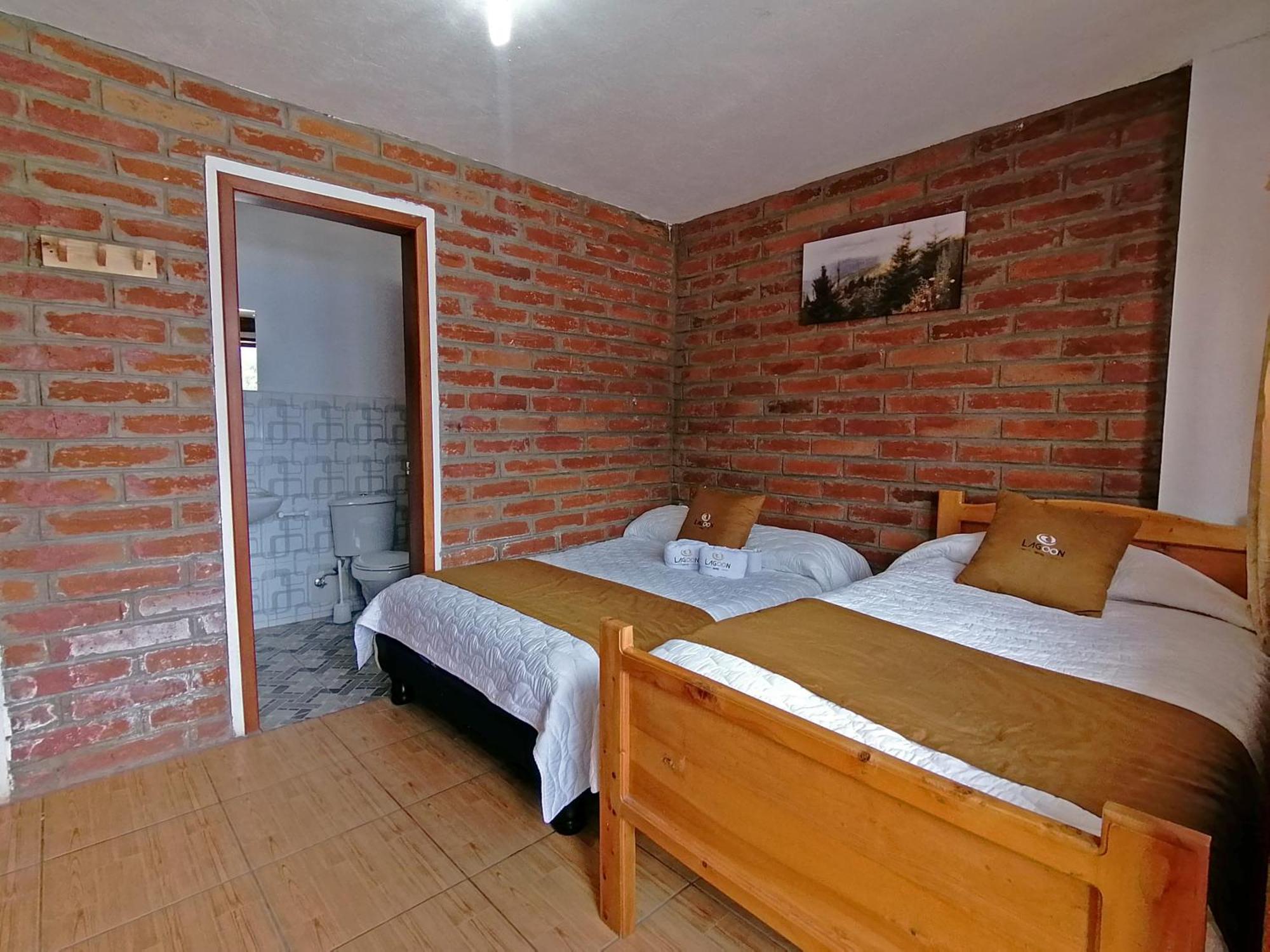 Lagoon Hotel Chugchilan Экстерьер фото
