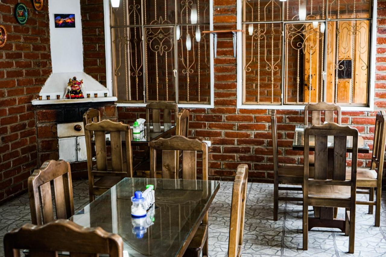 Lagoon Hotel Chugchilan Экстерьер фото